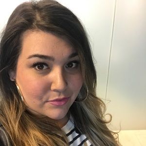 Meet your Posher, Leah